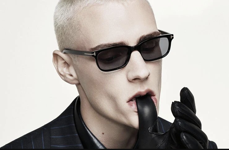 TOM FORD
